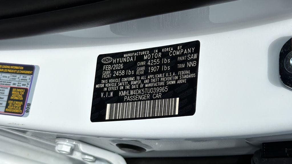 New 2026 White HYUNDAI Sedan image 33
