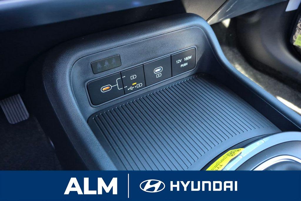 New 2026 Orange Pearl HYUNDAI SE FWD image 26