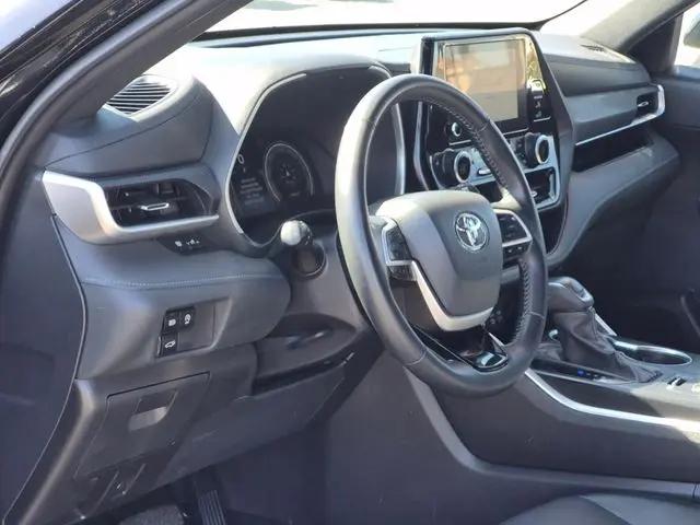 2025 Toyota Highlander XSE