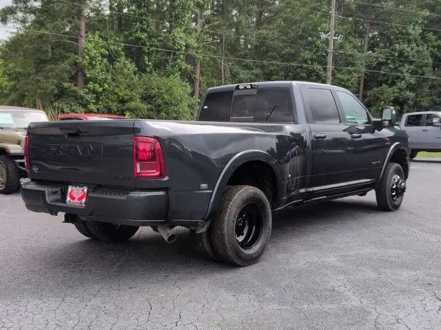 2026 Ram 3500 Limited Crew Cab 4x4 8' Box