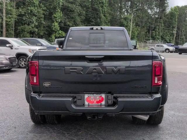 2026 Ram 3500 Limited Crew Cab 4x4 8' Box
