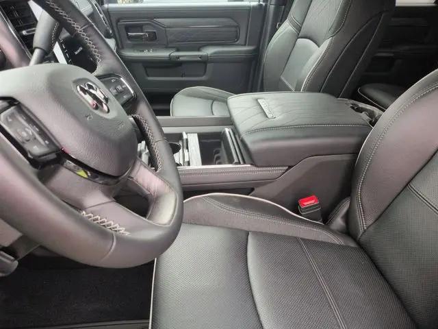 2026 Ram 3500 Limited Crew Cab 4x4 8' Box
