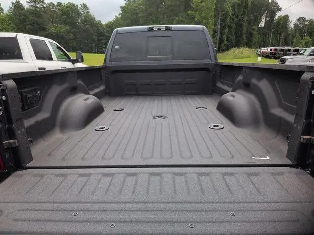 2026 Ram 3500 Limited Crew Cab 4x4 8' Box