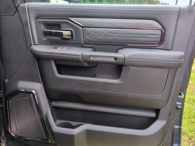 2026 Ram 3500 Limited Crew Cab 4x4 8' Box