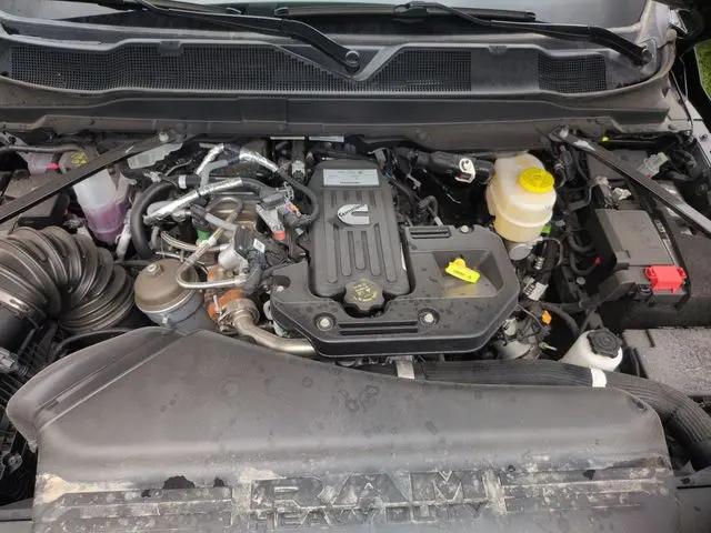2026 Ram 3500 Limited Crew Cab 4x4 8' Box