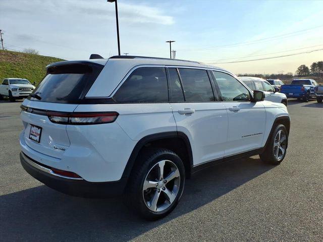 2023 Jeep Grand Cherokee Limited 4x4 2023 Jeep Grand Cherokee Limited 4x4