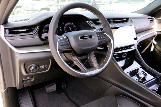 2026 Jeep Grand Cherokee L Altitude 4x4