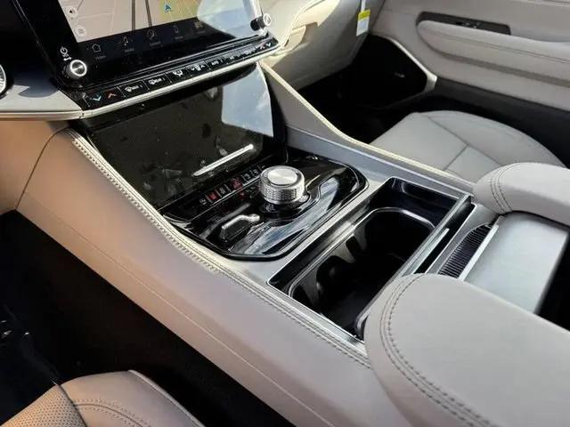 2026 Jeep Grand Wagoneer Limited Altitude 4x4
