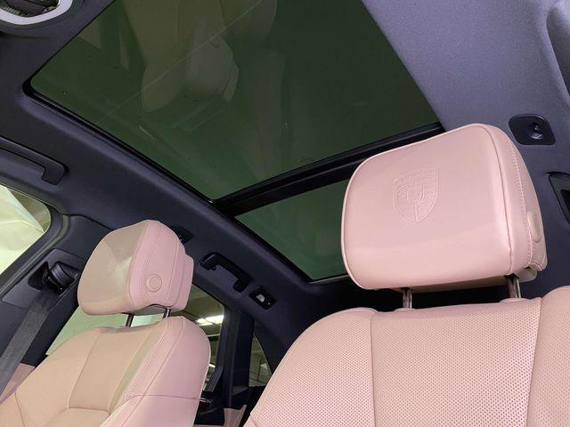 2026 Porsche Macan Unknown