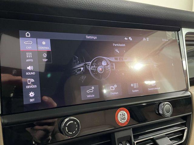 2026 Porsche Macan Unknown