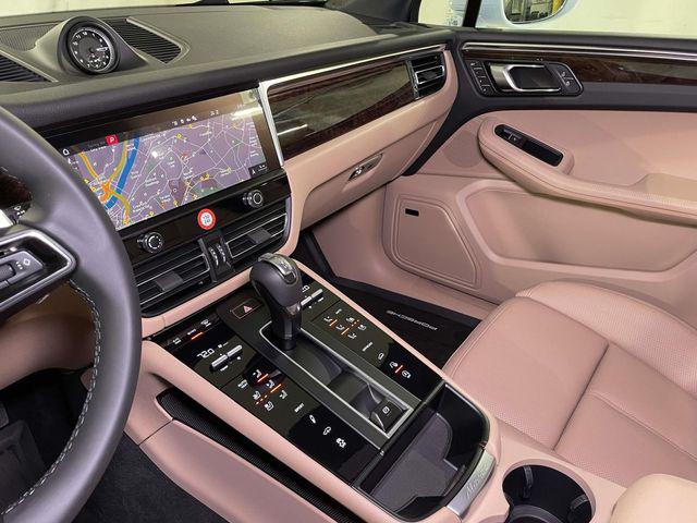 2026 Porsche Macan Unknown