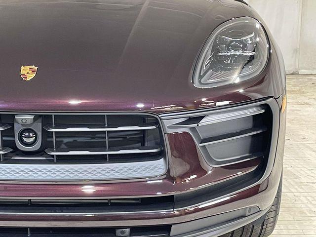 2026 Porsche Macan Unknown