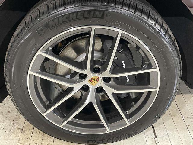 2026 Porsche Macan Unknown
