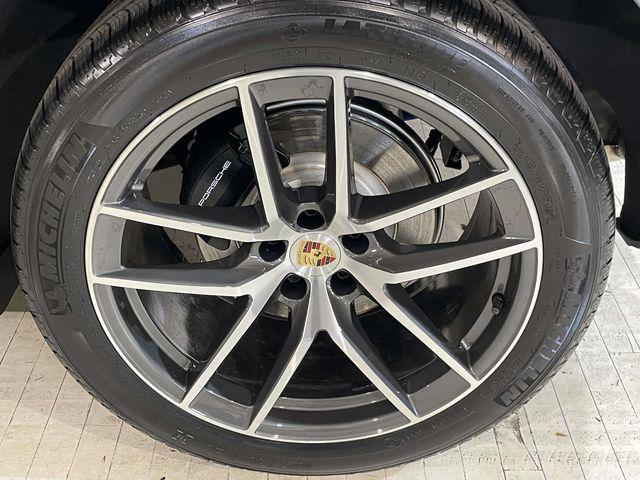 2026 Porsche Macan Unknown