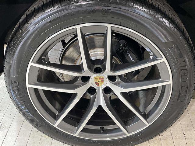 2026 Porsche Macan Unknown