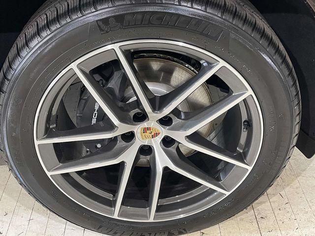 2026 Porsche Macan Unknown