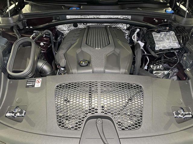 2026 Porsche Macan Unknown