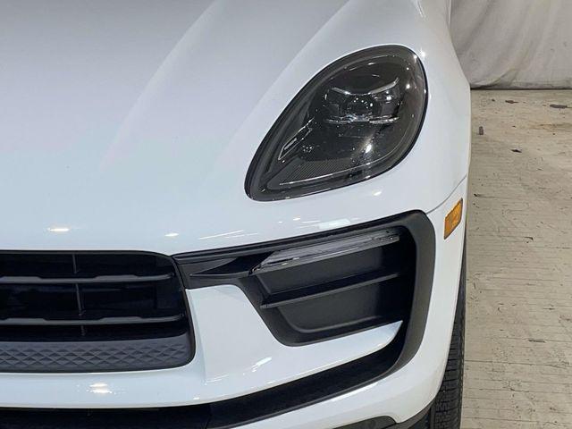 2026 Porsche Macan Unknown