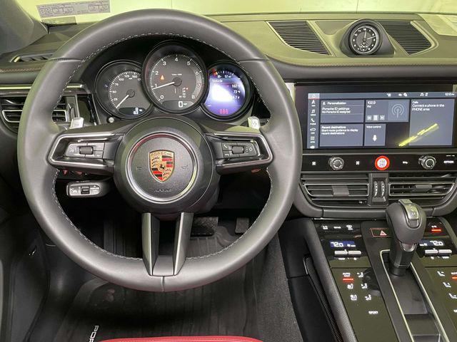 2026 Porsche Macan Unknown
