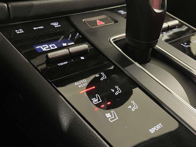 2026 Porsche Macan Unknown