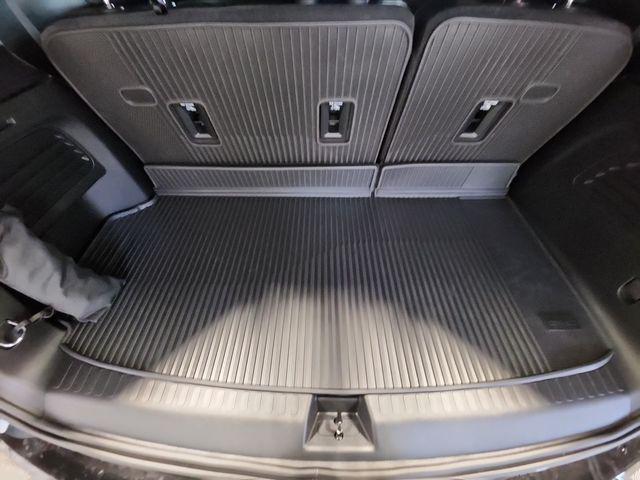 2026 GMC Acadia Denali AWD