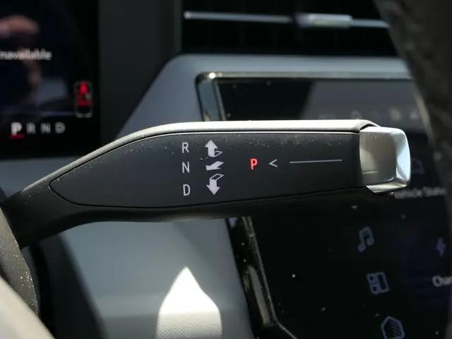 2027 Chevrolet Bolt LT FWD