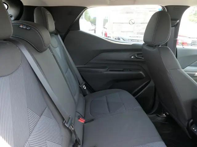2027 Chevrolet Bolt LT FWD