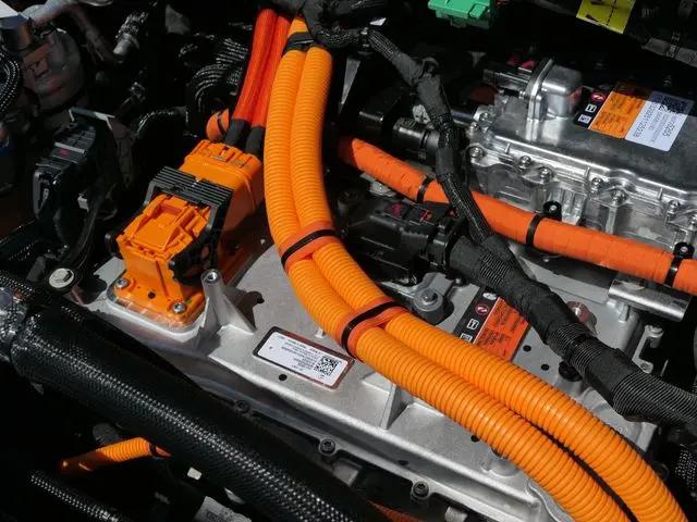2027 Chevrolet Bolt LT FWD