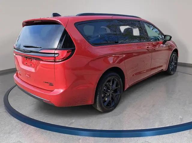 2026 Chrysler Pacifica Limited AWD