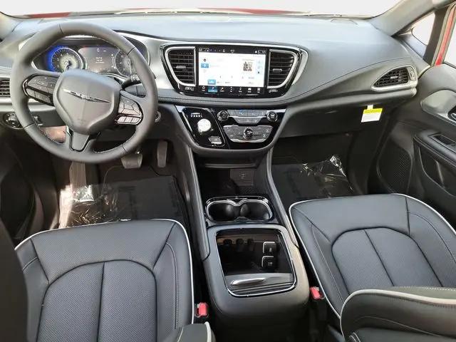 2026 Chrysler Pacifica Limited AWD
