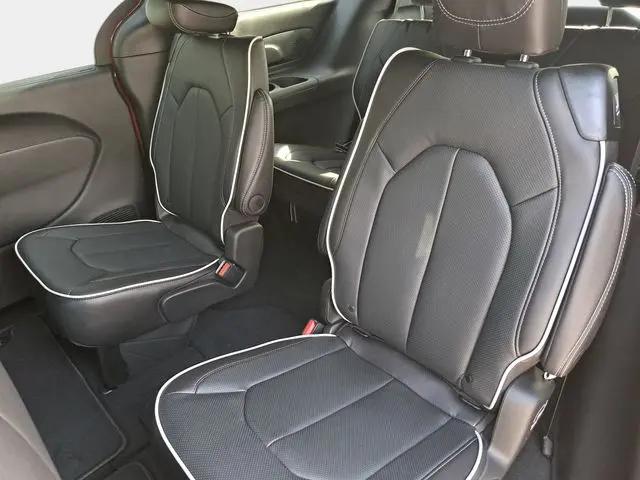 2026 Chrysler Pacifica Limited AWD