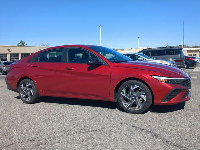 2025 Hyundai Elantra SEL Sport FWD