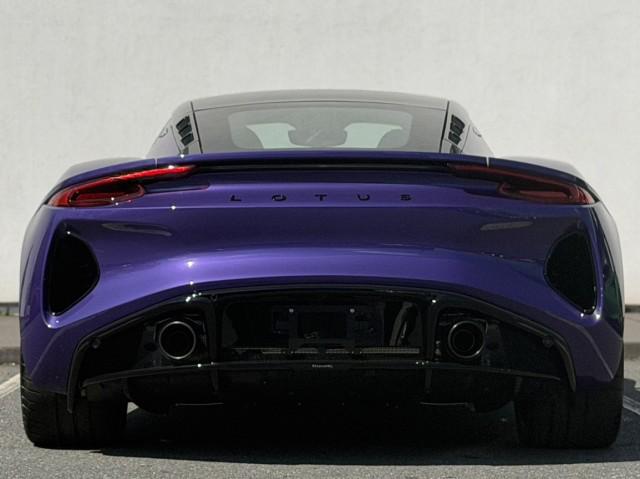 2026 Lotus Emira - Photo 7
