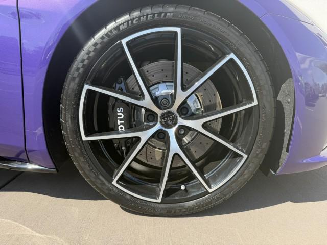2026 Lotus Emira - Photo 11