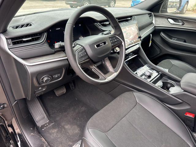 2026 Jeep Grand Cherokee L Altitude 4x4