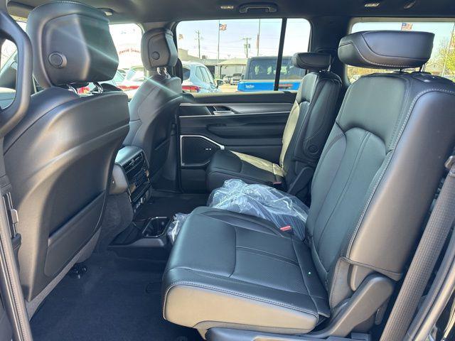 2026 Jeep Grand Wagoneer L 4x2