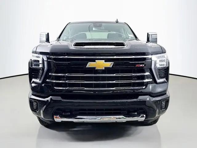 2026 Chevrolet Silverado 2500HD Crew Cab, Standard Bed, LT, 4WD