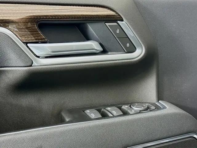 2026 Chevrolet Silverado 2500HD Crew Cab, Standard Bed, LT, 4WD