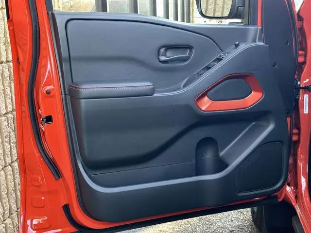 2026 Nissan Frontier Crew Cab PRO-4X 4x4