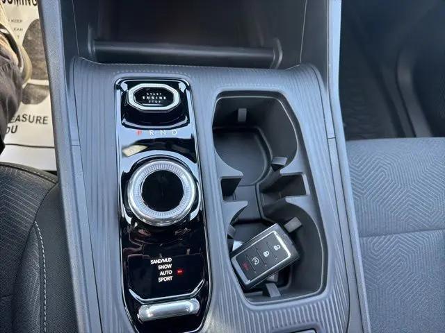 2026 Jeep Cherokee Laredo 4x4