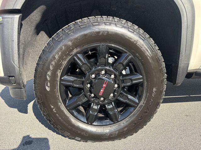 2026 GMC Sierra 2500HD Crew Cab, Standard Bed, AT4, 4WD