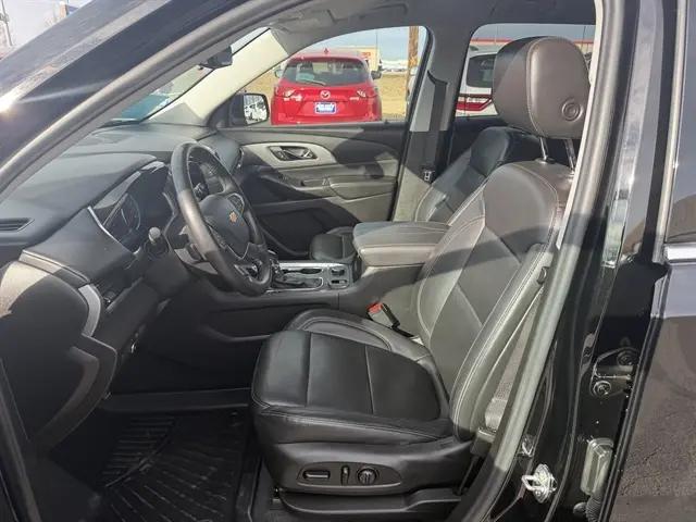 2021 Chevrolet Traverse AWD LT Leather