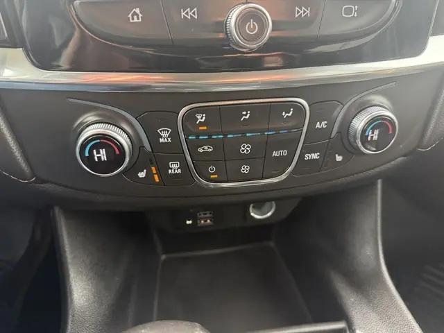 2021 Chevrolet Traverse AWD LT Leather