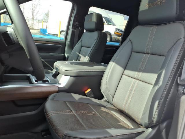 2026 Chevrolet Silverado 3500HD Crew Cab, Long Bed, High Country Dual Rear Wheel, RWD
