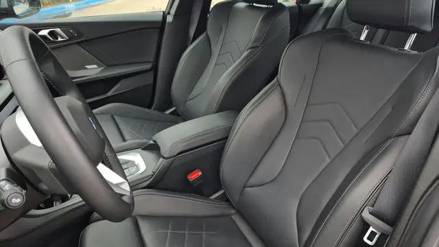 2025 BMW Coupe xDrive