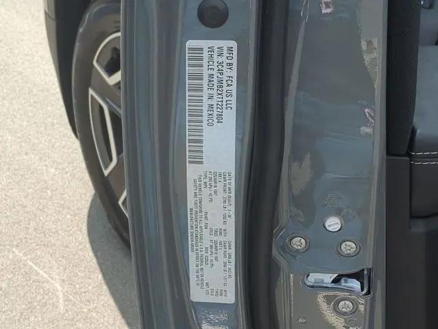 2026 Jeep Cherokee Laredo 4x4