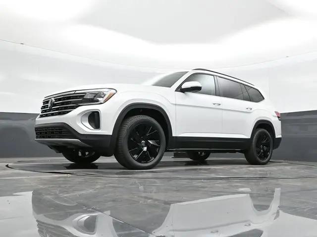 2026 Volkswagen Atlas SE with Technology