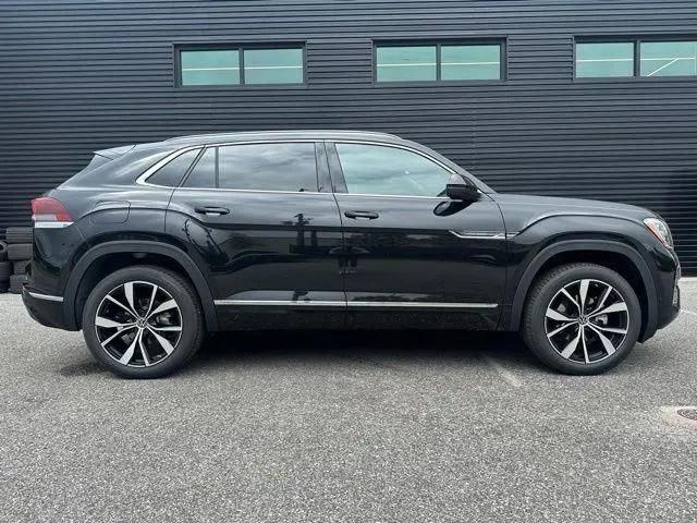 2025 Volkswagen Atlas Cross Sport 2.0T SEL Premium R-Line