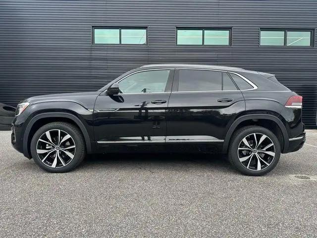 2025 Volkswagen Atlas Cross Sport 2.0T SEL Premium R-Line