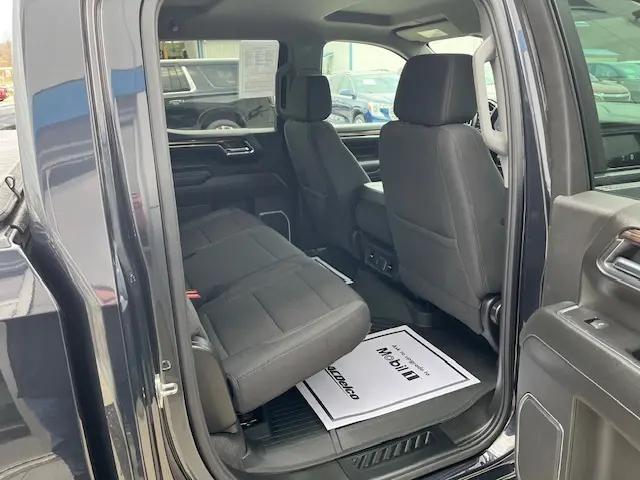 2023 Chevrolet Silverado 1500 4WD Crew Cab Standard Bed LT